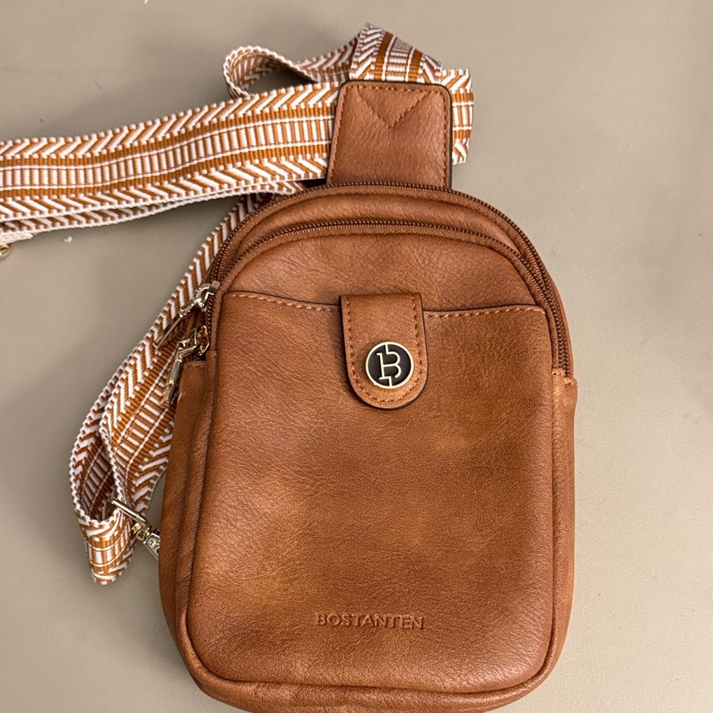 Bostonian Tan Leather Belt Bag